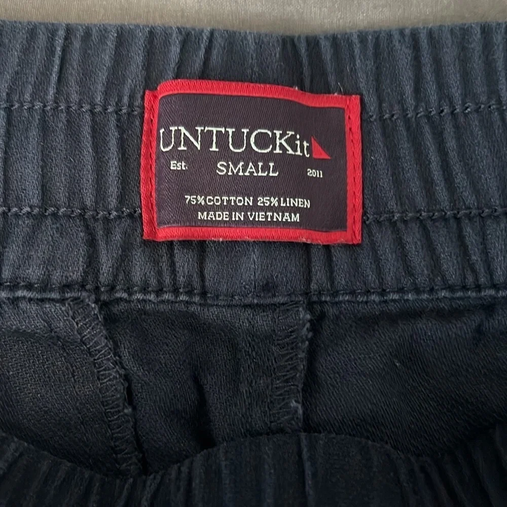 Untuckit Cotton/Linen Blend Whitley Short Size Small